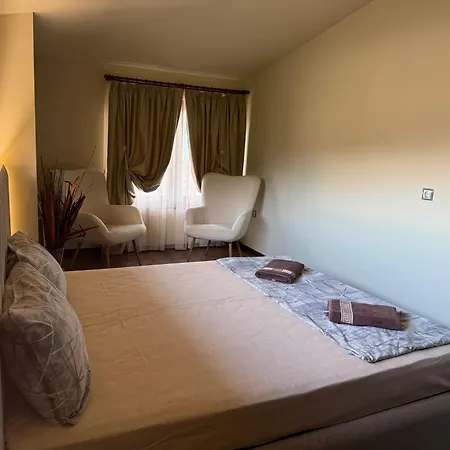 къщата на тати Apartament Garmen
